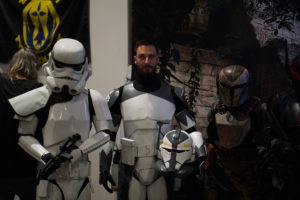 Star Wars Venez profiter de démos et initiation de sabres laser ainsi qu'une exposition de différentes créations relatives à la saga Star Wars.